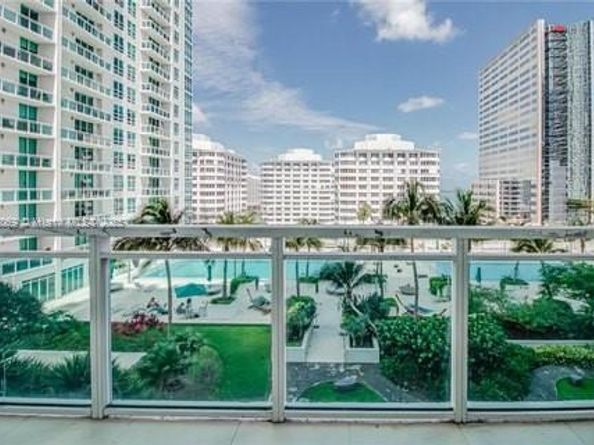 951 Brickell Ave, Miami FL 33131