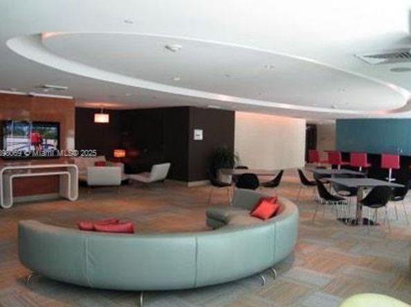 951 Brickell Ave, Miami FL 33131