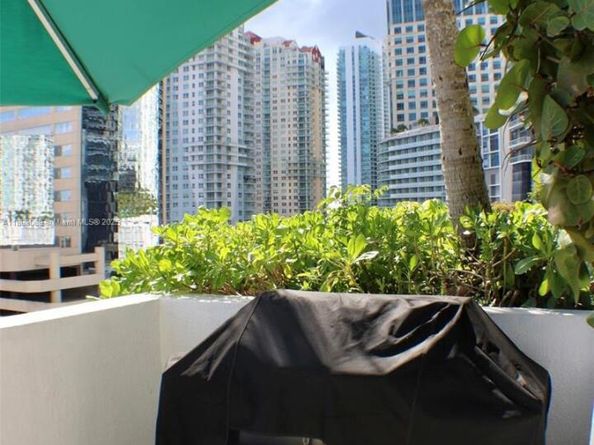 951 Brickell Ave, Miami FL 33131