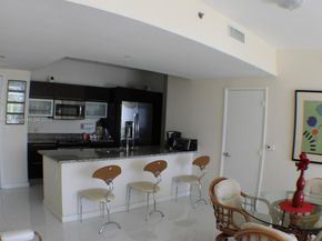 951 Brickell Ave, Miami FL 33131