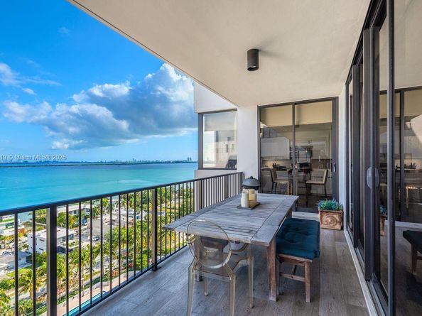 1000 Venetian Way 1403, Miami FL 33139