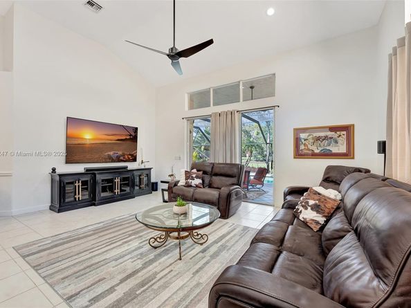 5957 NW 125th Ave, Coral Springs FL 33076