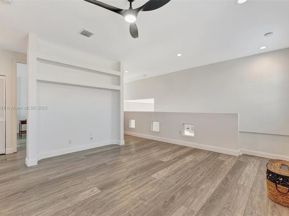 5957 NW 125th Ave, Coral Springs FL 33076