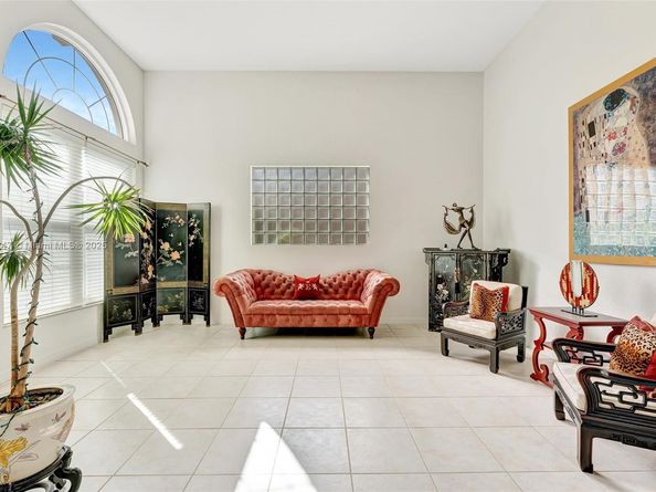 5957 NW 125th Ave, Coral Springs FL 33076
