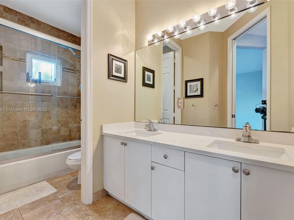 5957 NW 125th Ave, Coral Springs FL 33076