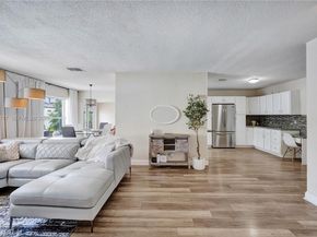 7511 NW 41st St, Coral Springs FL 33065