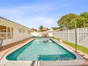 7511 NW 41st St, Coral Springs FL 33065