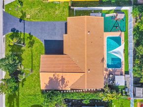 7511 NW 41st St, Coral Springs FL 33065