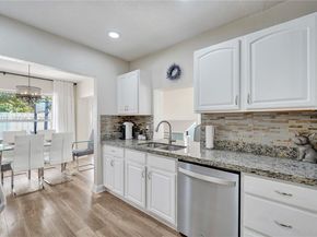 7511 NW 41st St, Coral Springs FL 33065