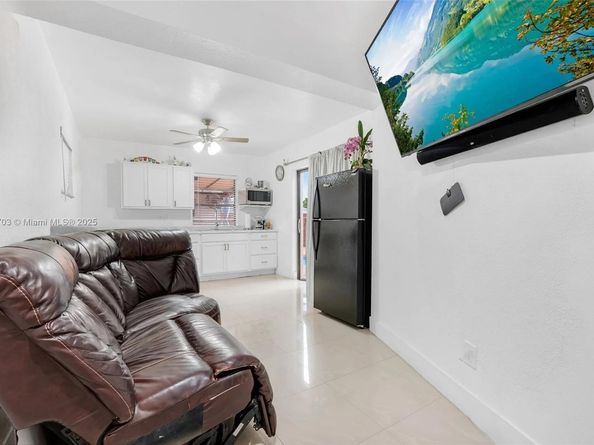 1820 N 27th Ave, Hollywood FL 33020