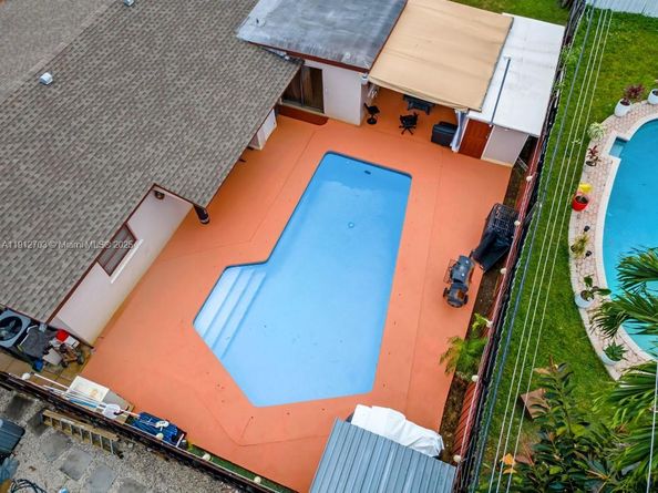 1820 N 27th Ave, Hollywood FL 33020