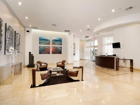 Undisclosed Address #A11627046, Miami FL 33125