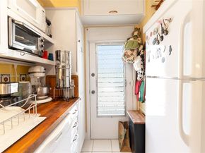2500 Diana Dr 305, Hallandale Beach FL 33009