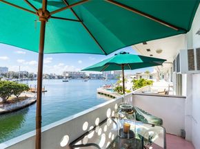 2500 Diana Dr 305, Hallandale Beach FL 33009