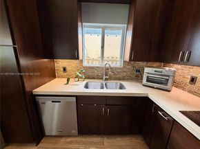 1861 SE 19th Ave, Homestead FL 33035