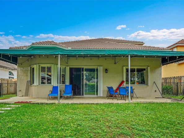 1861 SE 19th Ave, Homestead FL 33035