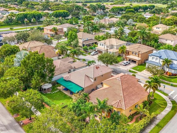 1861 SE 19th Ave, Homestead FL 33035