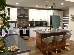 1430 Cottonwood Cir, Weston FL 33326