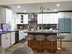 1430 Cottonwood Cir, Weston FL 33326