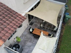 1430 Cottonwood Cir, Weston FL 33326