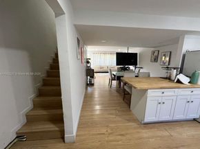 1480 NE 151st St 101, Miami FL 33162