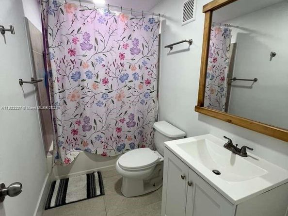 1480 NE 151st St 101, Miami FL 33162