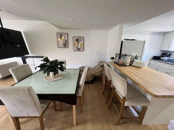 1480 NE 151st St 101, Miami FL 33162