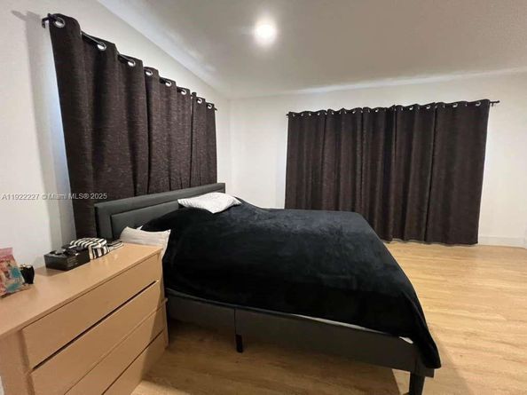 1480 NE 151st St 101, Miami FL 33162