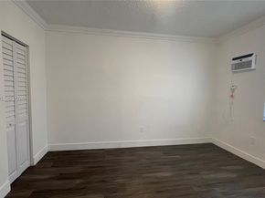 1043 NW 2nd St 9, Miami FL 33128