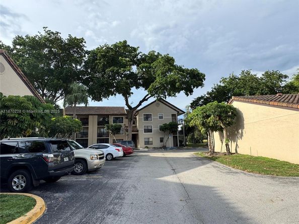 4341 W McNab Rd 27, Pompano Beach FL 33069
