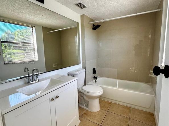 4341 W McNab Rd 27, Pompano Beach FL 33069