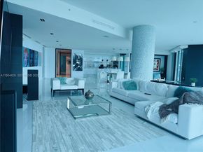 900 Biscayne Blvd 6207, Miami FL 33132