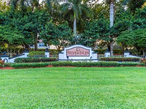 16493 SW 27th St, Miramar FL 33027