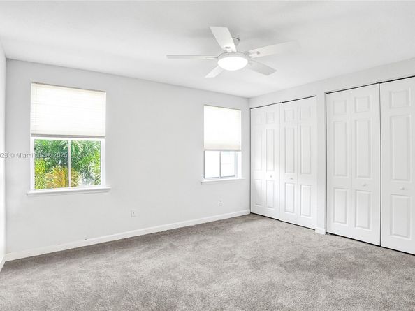 842 Spinnaker Dr E, Hollywood FL 33019