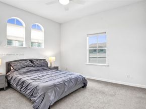 842 Spinnaker Dr E, Hollywood FL 33019