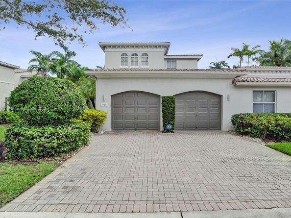 842 Spinnaker Dr E, Hollywood FL 33019