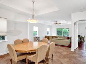 842 Spinnaker Dr E, Hollywood FL 33019
