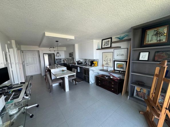 3000 Coral Way 919, Miami FL 33145