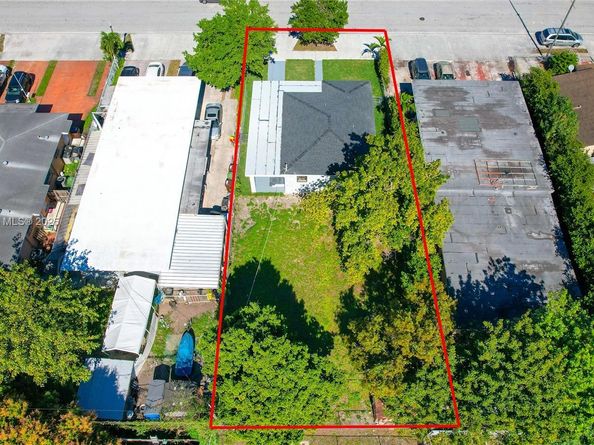 50 E 13th St, Hialeah FL 33010