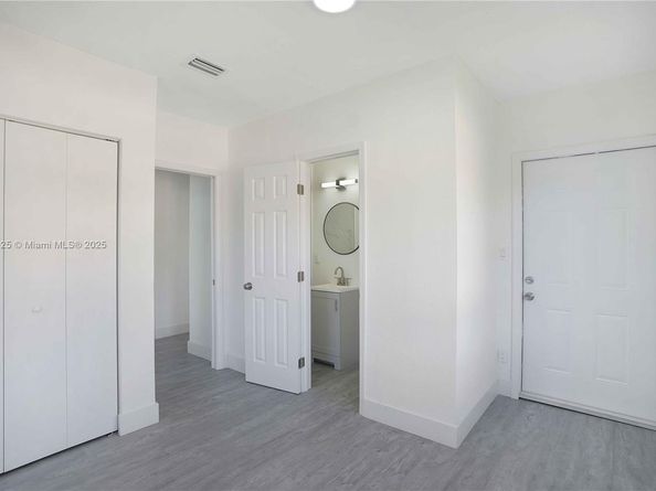 50 E 13th St, Hialeah FL 33010