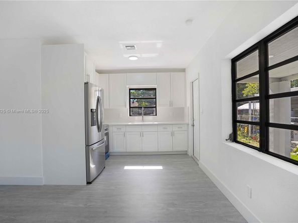 50 E 13th St, Hialeah FL 33010