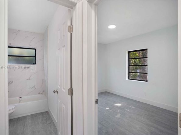 50 E 13th St, Hialeah FL 33010