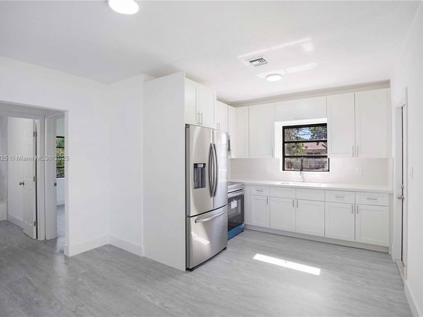 50 E 13th St, Hialeah FL 33010