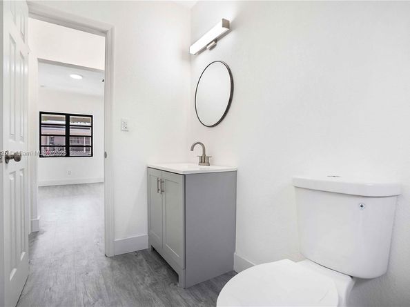 50 E 13th St, Hialeah FL 33010