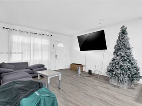 4712 NW 5th St, Miami FL 33126