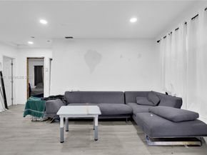 4712 NW 5th St, Miami FL 33126