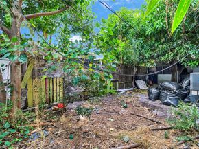 4712 NW 5th St, Miami FL 33126