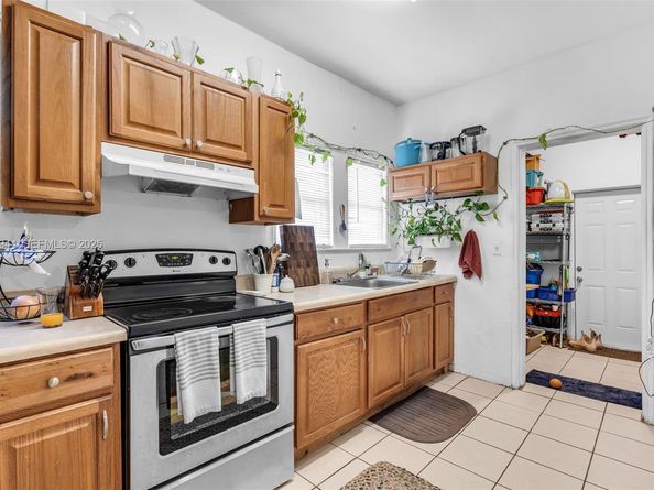 2271 SW 11th St, Miami FL 33135