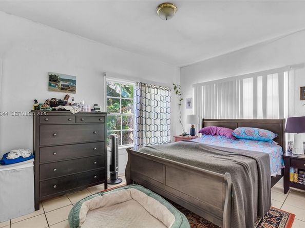 2271 SW 11th St, Miami FL 33135