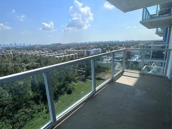 5077 NW 7th St 1505, Miami FL 33126